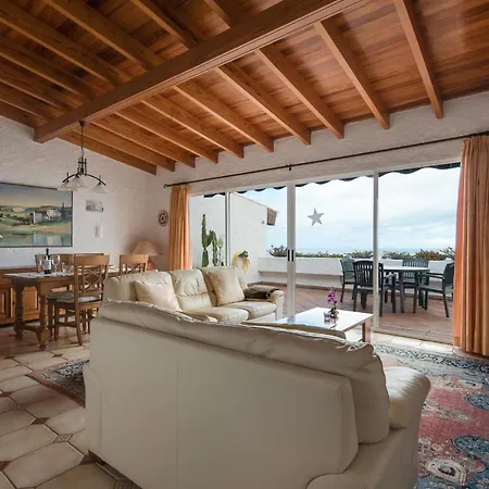 Casa Rodolfo Daire *